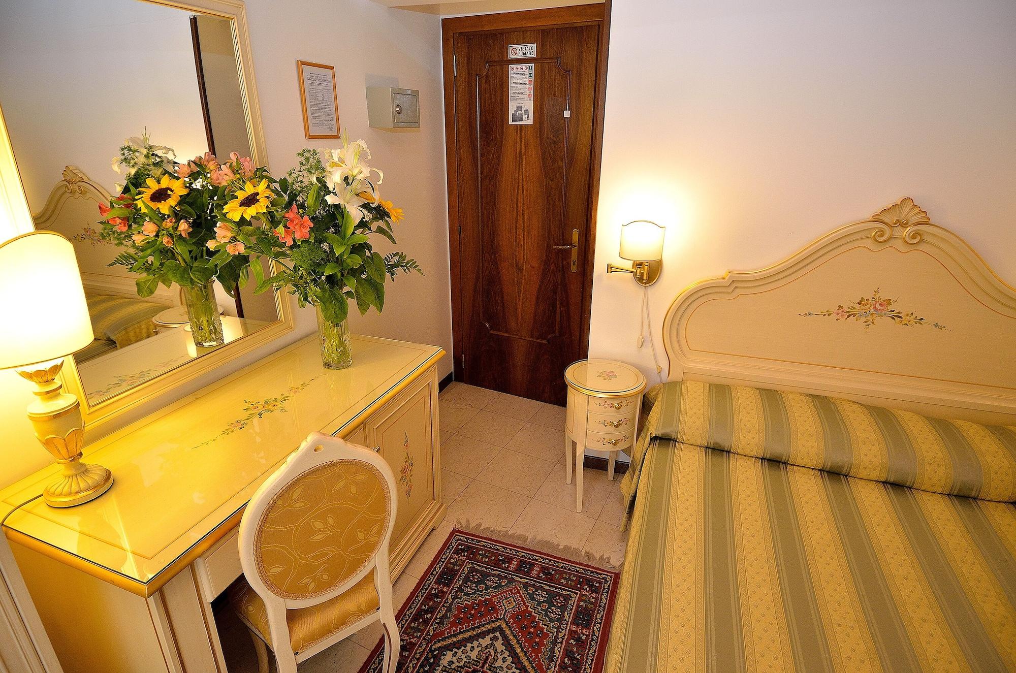 Hotel Orion Венеция Экстерьер фото